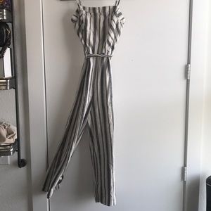 Linen Cropped Romper with tie waist NEVER WORN